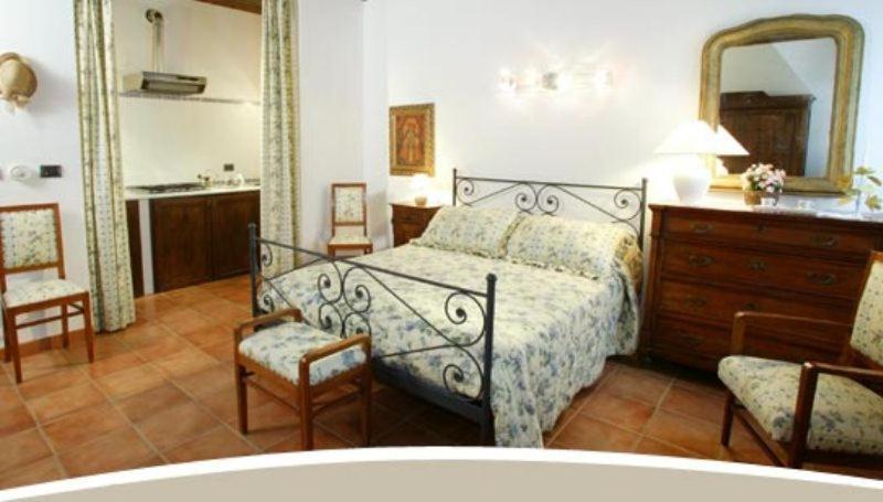La Maragliana Aparthotel Castel Rocchero Exterior foto