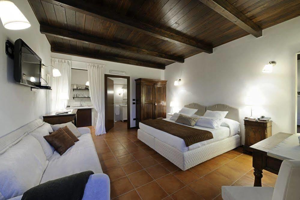La Maragliana Aparthotel Castel Rocchero Exterior foto
