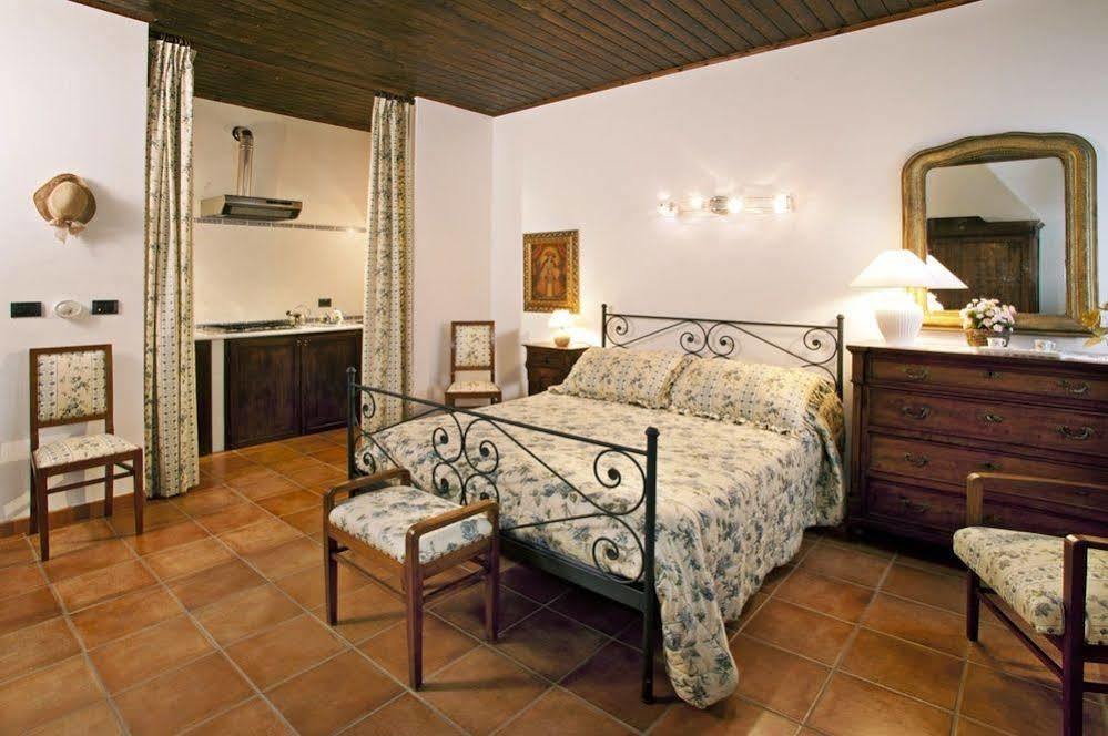 La Maragliana Aparthotel Castel Rocchero Exterior foto